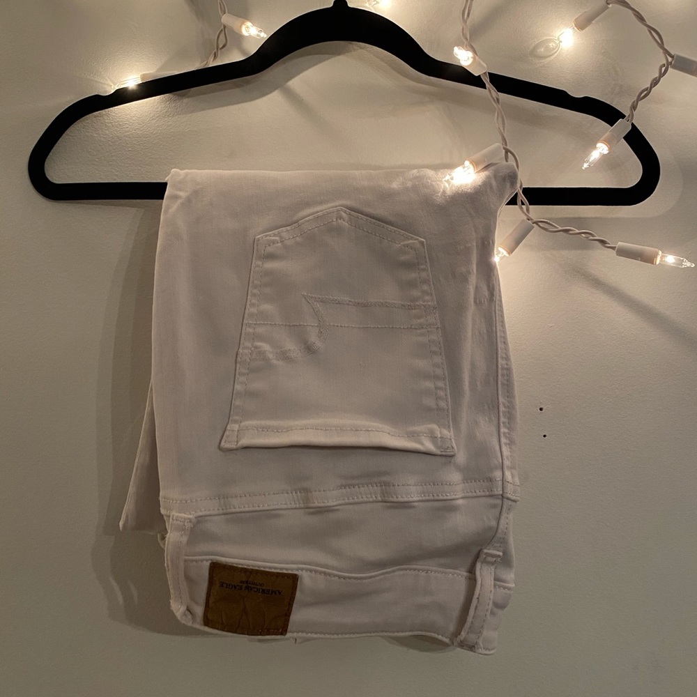 White American Eagle Jeans